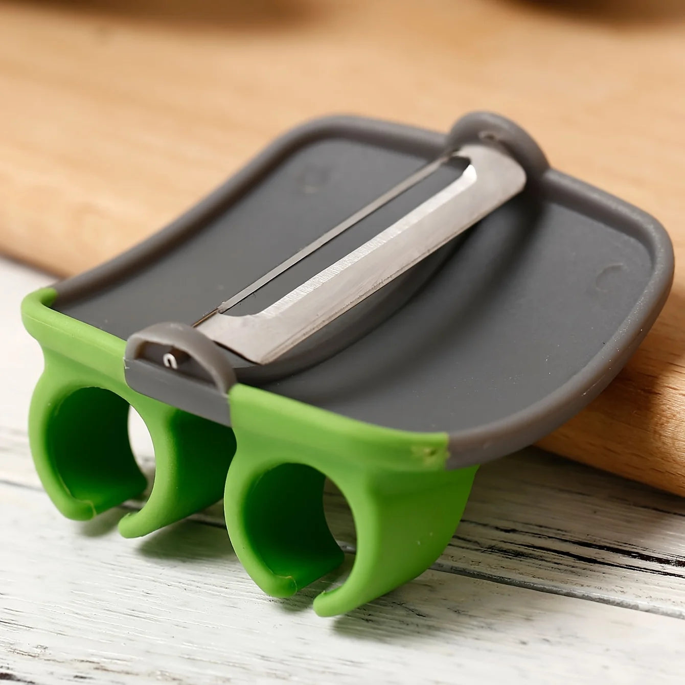 Hand Peeler Swift